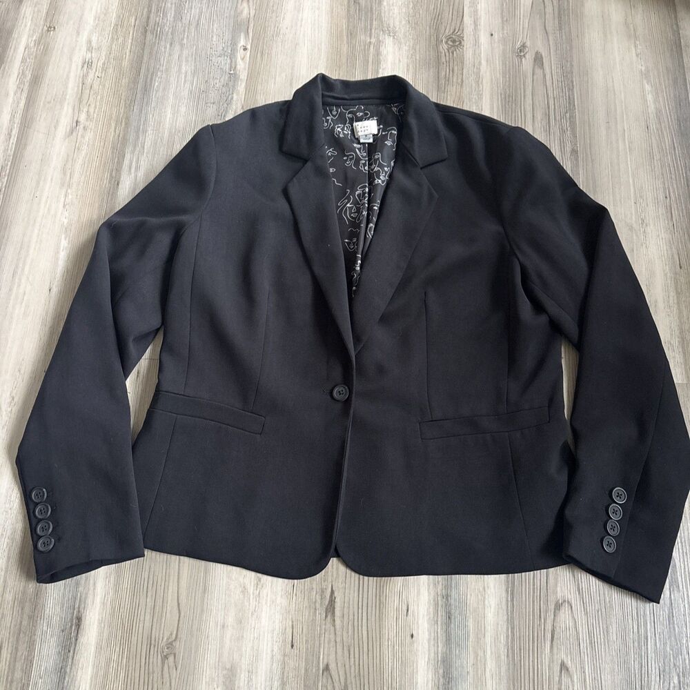 A New Day Black Old Money Artistic Blazer Size Medium